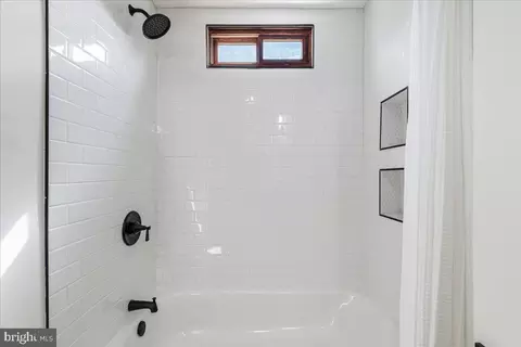 Bath - 204 E 5th St, Frederick, MD 21701 photo 3 of 3