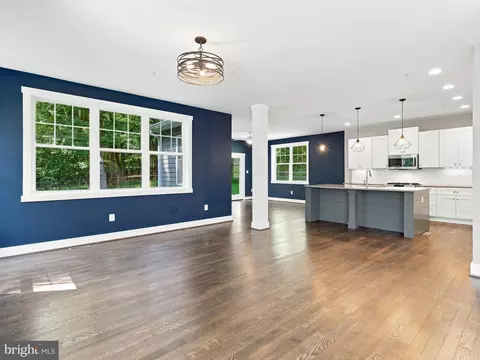 Living - 8106 Mojave Ct, Frederick, MD 21702 photo 2 of 5