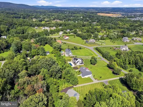 View/Area - 8106 Mojave Ct, Frederick, MD 21702 photo 4 of 8