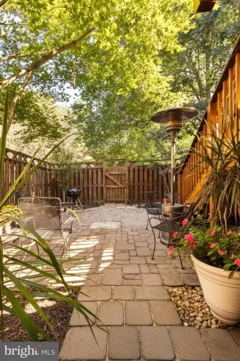 Exterior - 8012 Broken Reed Ct, Frederick, MD 21701 photo 4 of 7