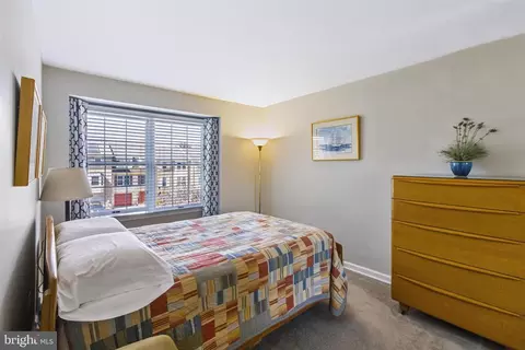 Bedroom - 8012 Broken Reed Ct, Frederick, MD 21701 photo 5 of 9