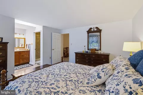 Bedroom - 8012 Broken Reed Ct, Frederick, MD 21701 photo 3 of 9