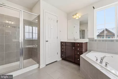 Bath - 5902 Forum Sq, Frederick, MD 21703 photo 1 of 1