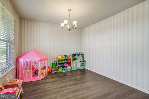 Entry Way - 504 Carroll Walk Ave, Frederick, MD 21701 photo 6 of 17
