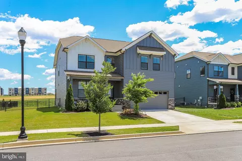 Exterior - 504 Carroll Walk Ave, Frederick, MD 21701 photo 5 of 12