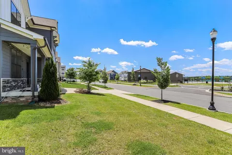 Exterior - 504 Carroll Walk Ave, Frederick, MD 21701 photo 10 of 12