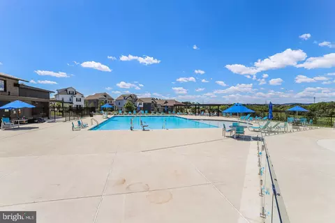 Exterior - 504 Carroll Walk Ave, Frederick, MD 21701 photo 11 of 12