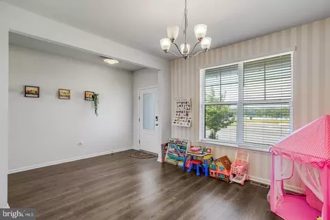Entry Way - 504 Carroll Walk Ave, Frederick, MD 21701 photo 7 of 17