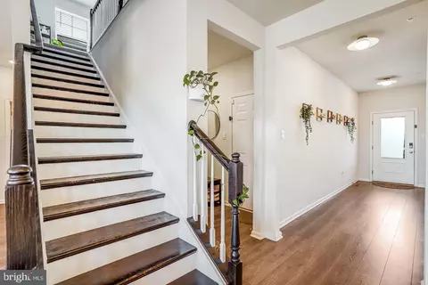 Entry Way - 504 Carroll Walk Ave, Frederick, MD 21701 photo 13 of 17