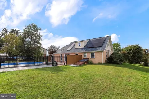 Exterior - 4513 Baker Valley Rd, Frederick, MD 21704 photo 2 of 3