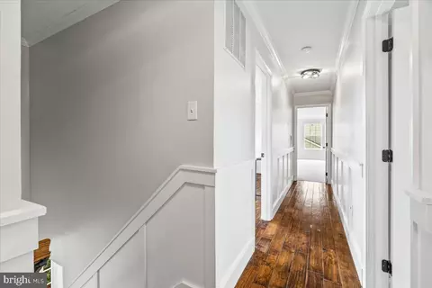 Entry Way - 7035 Allington Manor Cir E, Frederick, MD 21703 photo 5 of 6