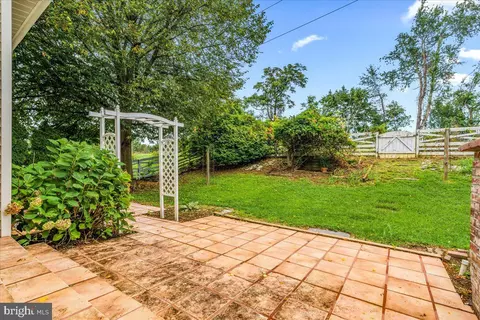 Exterior - 7035 Allington Manor Cir E, Frederick, MD 21703 photo 2 of 4
