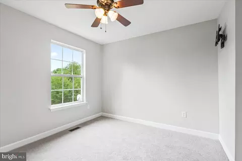 Bedroom - 7035 Allington Manor Cir E, Frederick, MD 21703 photo 4 of 5