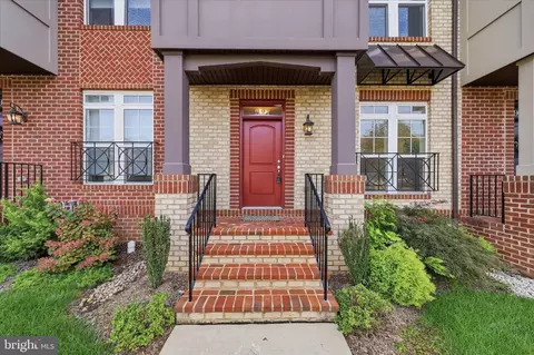 921 Holden Rd, Frederick, MD 21701