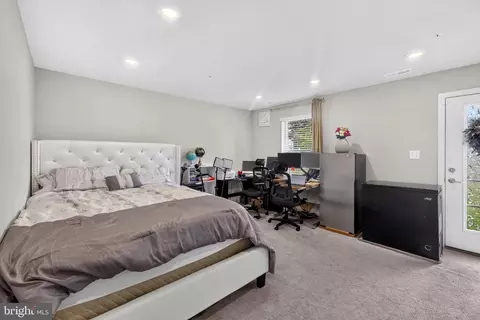 Bedroom - 1406 Clingmans Dome Dr, Frederick, MD 21702 photo 2 of 14