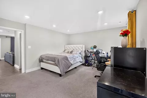 Bedroom - 1406 Clingmans Dome Dr, Frederick, MD 21702 photo 4 of 14