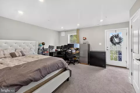 Bedroom - 1406 Clingmans Dome Dr, Frederick, MD 21702 photo 3 of 14