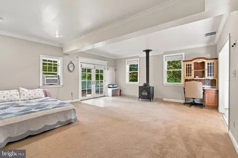 Bedroom - 2419 Quebec School Rd, Middletown, MD 21769 photo 6 of 10
