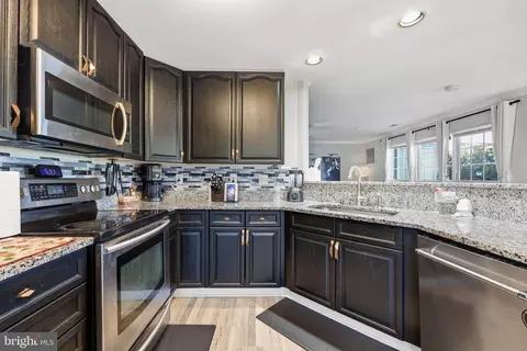 Kitchen - 594 Cawley Dr #2A, Frederick, MD 21703 photo 3 of 6