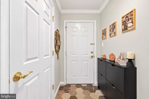 Entry Way - 594 Cawley Dr #2A, Frederick, MD 21703 photo 2 of 7