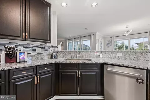 Kitchen - 594 Cawley Dr #2A, Frederick, MD 21703 photo 5 of 6