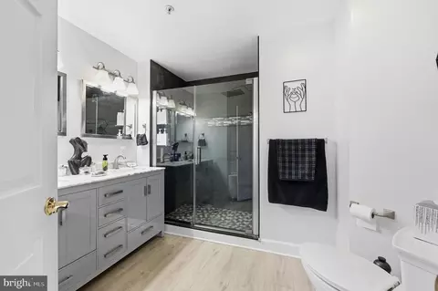 Bath - 594 Cawley Dr #2A, Frederick, MD 21703 photo 1 of 5