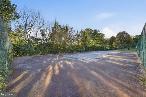 Exterior - 594 Cawley Dr #2A, Frederick, MD 21703 photo 7 of 9