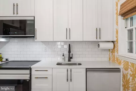 Kitchen - 407 Biggs Ave, Frederick, MD 21702 photo 3 of 4