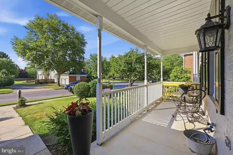 Exterior - 1004 Mercer Pl, Frederick, MD 21701 photo 11 of 13