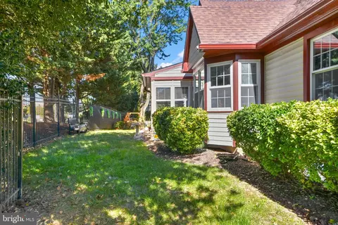 Exterior - 807 Dunbrooke Ct, Frederick, MD 21701 photo 8 of 10