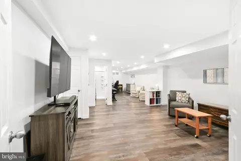 Other - 807 Dunbrooke Ct, Frederick, MD 21701 photo 19 of 21