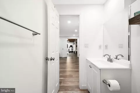 Entry Way - 807 Dunbrooke Ct, Frederick, MD 21701 photo 13 of 13