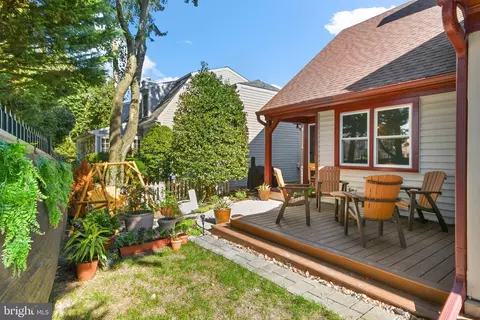 Exterior - 807 Dunbrooke Ct, Frederick, MD 21701 photo 7 of 10