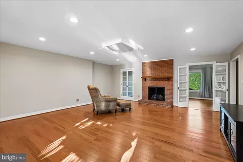 Living - 8101 Sundown Ln, Frederick, MD 21702 photo 1 of 2