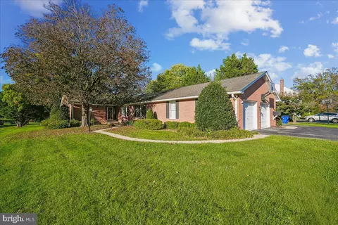 Exterior - 8101 Sundown Ln, Frederick, MD 21702 photo 1 of 4