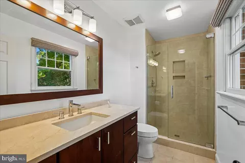 Bath - 8101 Sundown Ln, Frederick, MD 21702 photo 1 of 3