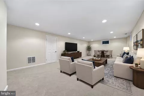 Living - 6313 Jefferson Blvd, Frederick, MD 21703 photo 4 of 4