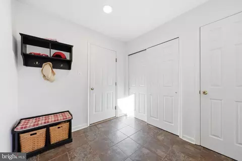 Entry Way - 6313 Jefferson Blvd, Frederick, MD 21703 photo 3 of 6