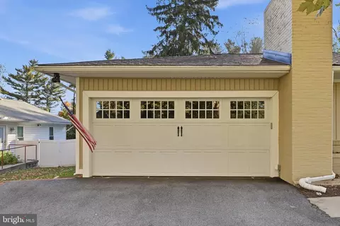 Exterior - 6313 Jefferson Blvd, Frederick, MD 21703 photo 5 of 13