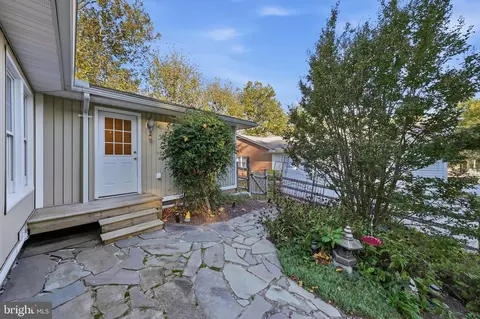 Exterior - 6313 Jefferson Blvd, Frederick, MD 21703 photo 11 of 13