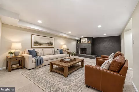 Living - 6313 Jefferson Blvd, Frederick, MD 21703 photo 3 of 4