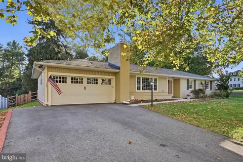 Exterior - 6313 Jefferson Blvd, Frederick, MD 21703 photo 3 of 13