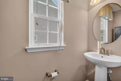 Entry Way - 2007 Quandary Dr, Frederick, MD 21702 photo 3 of 11