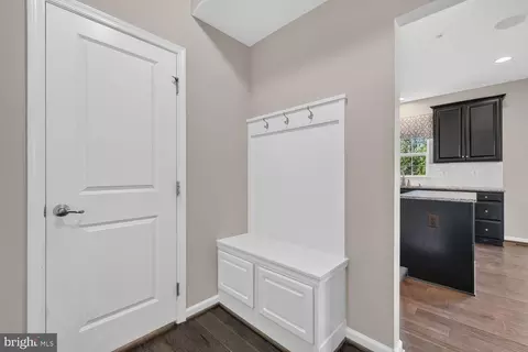 Entry Way - 2007 Quandary Dr, Frederick, MD 21702 photo 2 of 11