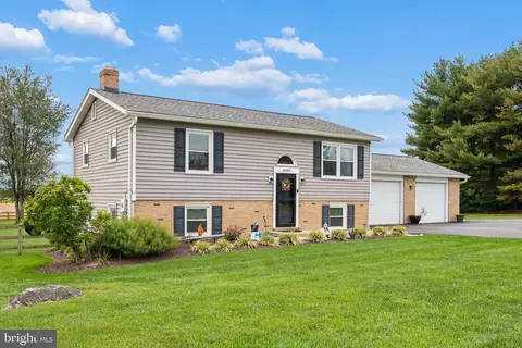 8505 Laddie Ct, Walkersville, MD 21793