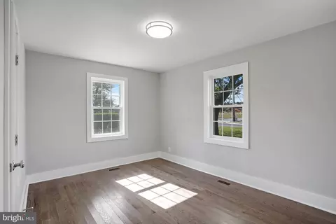 Bedroom - 6665 Mount Phillip Rd, Frederick, MD 21703 photo 1 of 6