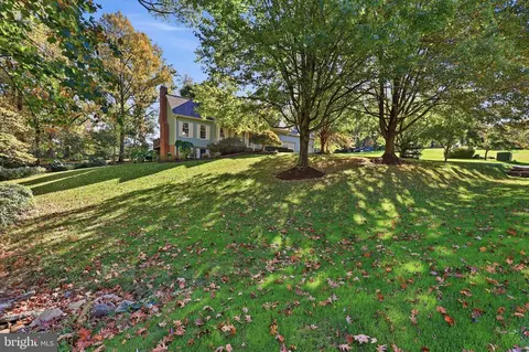 Exterior - 5009 Camelback Ln, Frederick, MD 21703 photo 13 of 15