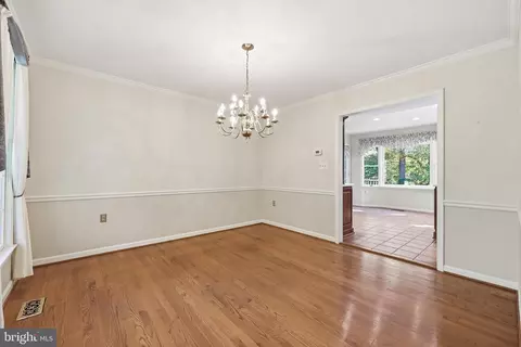Dining - 5009 Camelback Ln, Frederick, MD 21703 photo 4 of 5