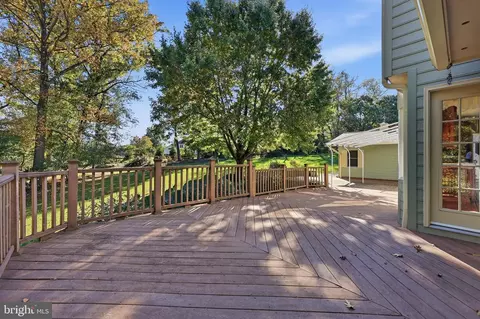Exterior - 5009 Camelback Ln, Frederick, MD 21703 photo 6 of 15