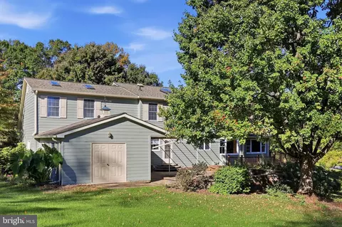 Exterior - 5009 Camelback Ln, Frederick, MD 21703 photo 7 of 15
